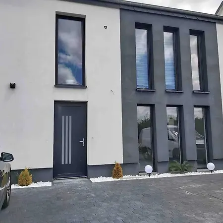 Comfortable House In Garden And Wheelchair Access 130 M² *