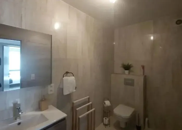 別荘 Friendly House In 130 M² With Private Garden For 5 People *