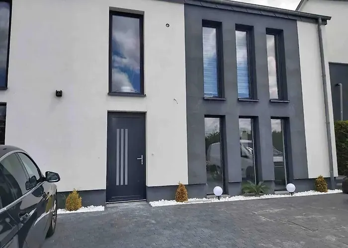 Friendly House In 130 M² With Private Garden For 5 People *